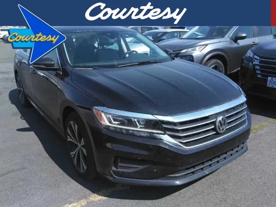 2022 Volkswagen Passat 2.0T SE photo 1