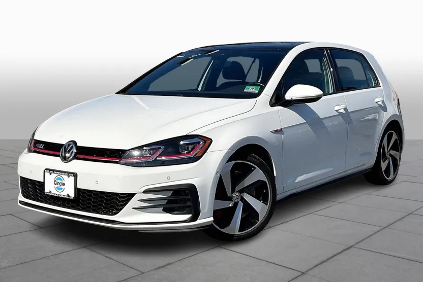 2018 Volkswagen Golf GTI photo 1