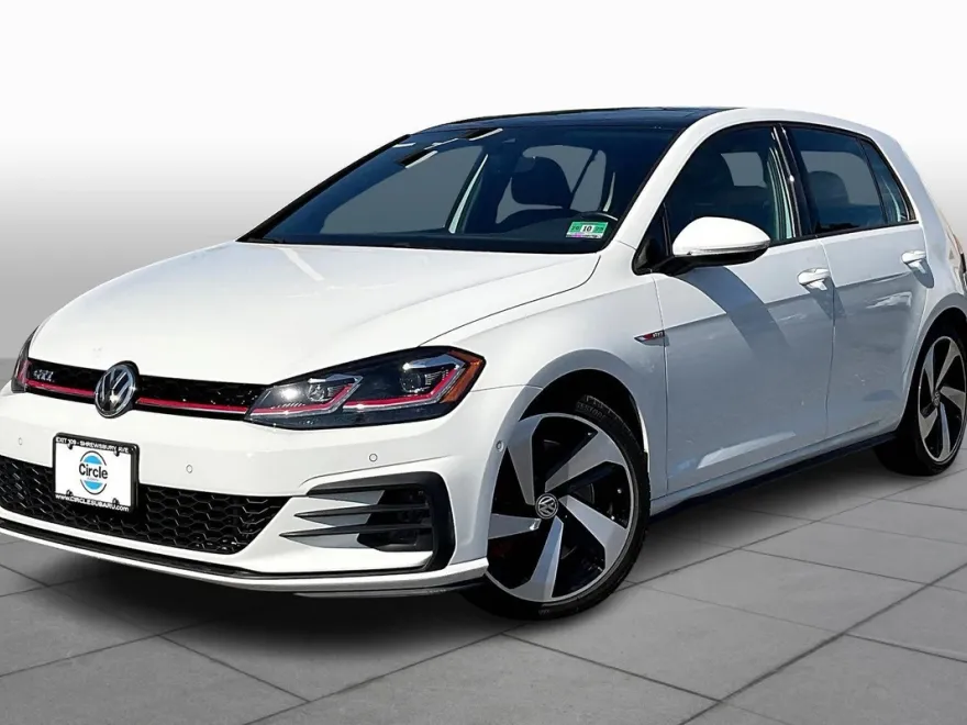 2018 Volkswagen Golf GTI photo 1