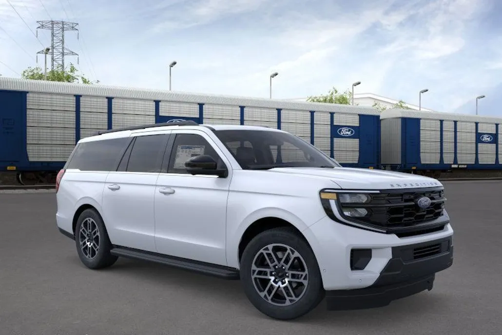 2025 Ford Expedition MAX photo 1