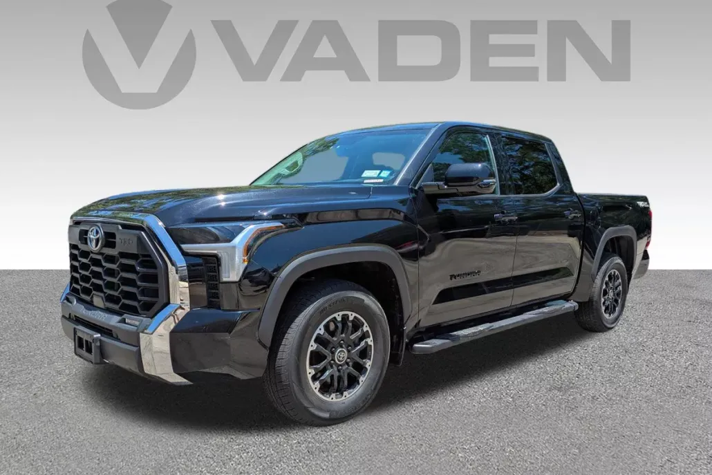 2022 Toyota Tundra SR5 photo 1