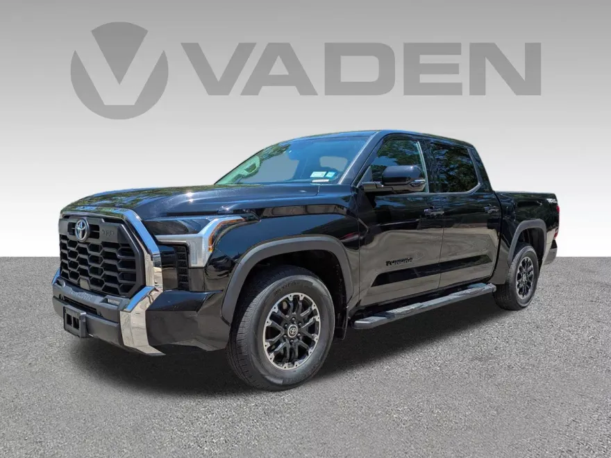 2022 Toyota Tundra SR5 photo 1
