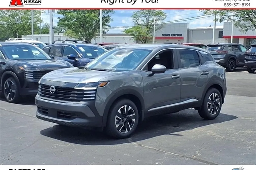2025 Nissan Kicks SV photo 1