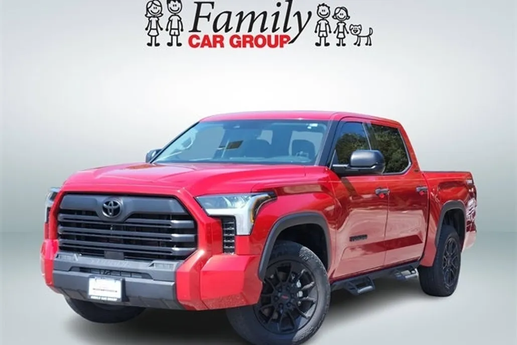 2022 Toyota Tundra SR5 photo 1