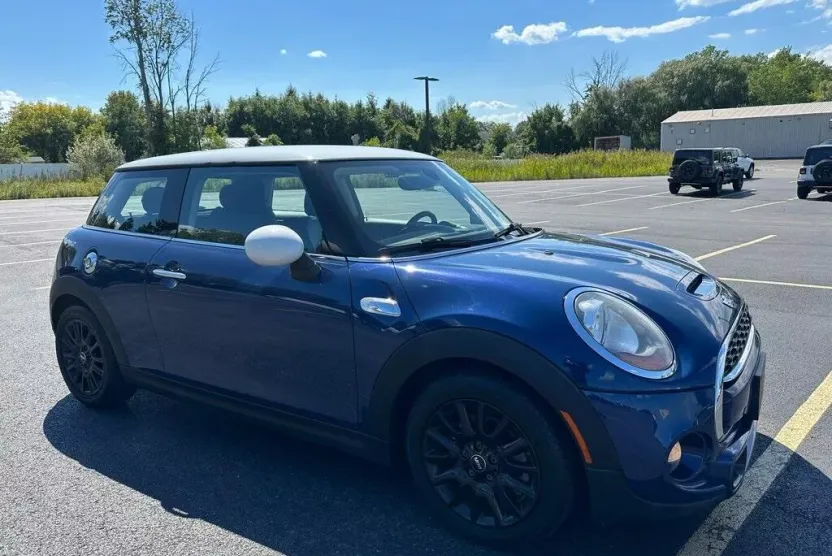 2018 Mini Cooper 2 Door Hardtop S photo 1