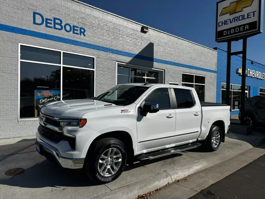 2022 Chevrolet Silverado 1500 photo 1