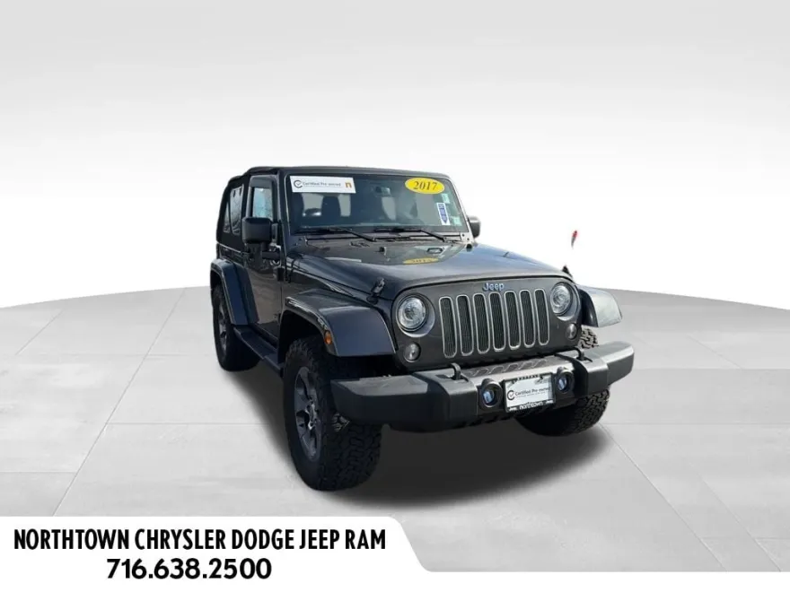2017 Jeep Wrangler Sahara photo 1