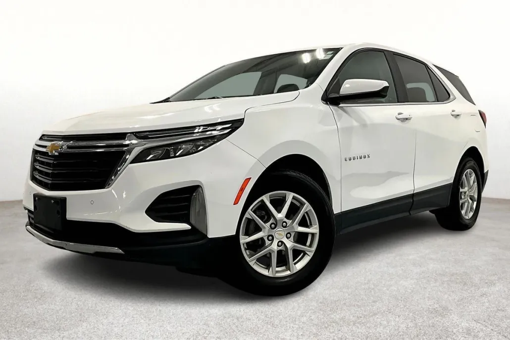 2024 Chevrolet Equinox LT photo 1