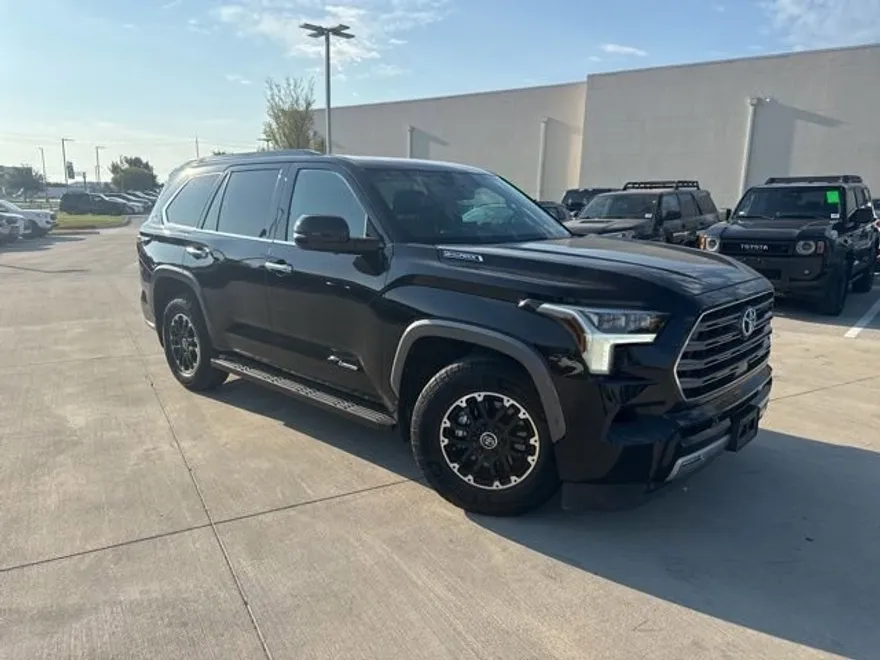 2023 Toyota Sequoia Limited photo 1