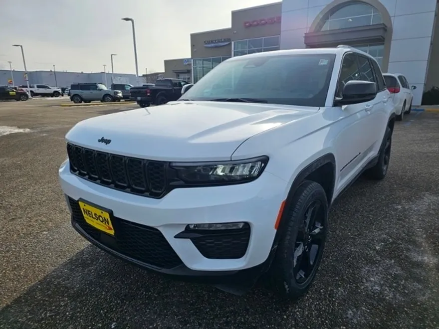 2025 Jeep Grand Cherokee Limited photo 1