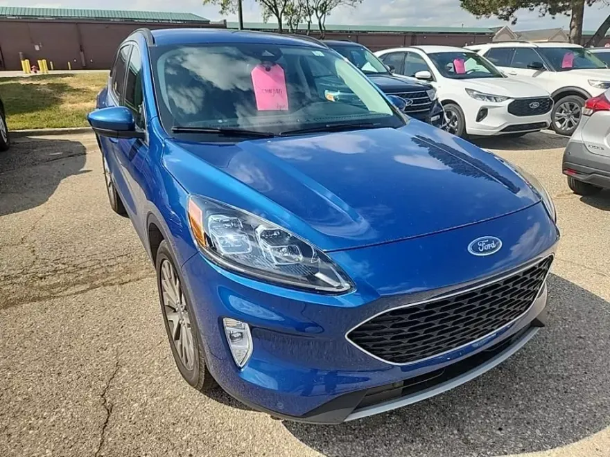 2022 Ford Escape Titanium photo 1