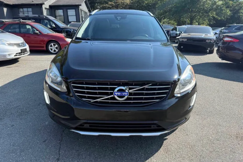 2015 Volvo XC60 T5 Drive-E Premier Plus photo 1
