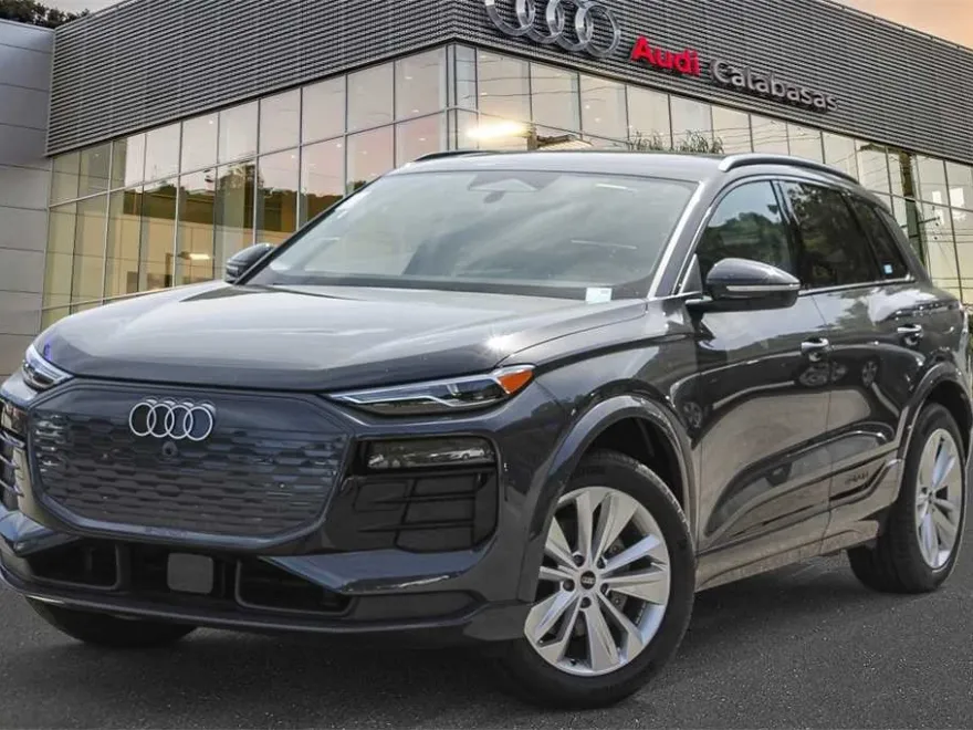 2025 Audi Q6 E-tron Premium photo 1