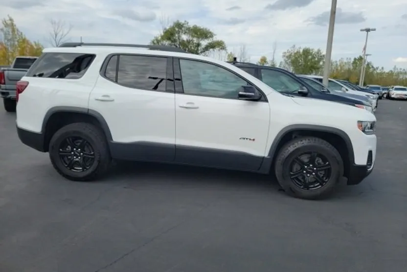 2023 Gmc Acadia AT4 photo 1