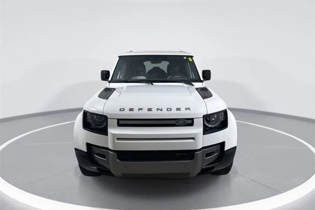 2023 Land Rover Defender X-Dynamic SE photo 1