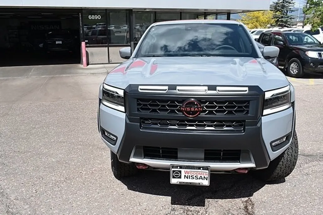 2025 Nissan Frontier PRO-4X photo 1