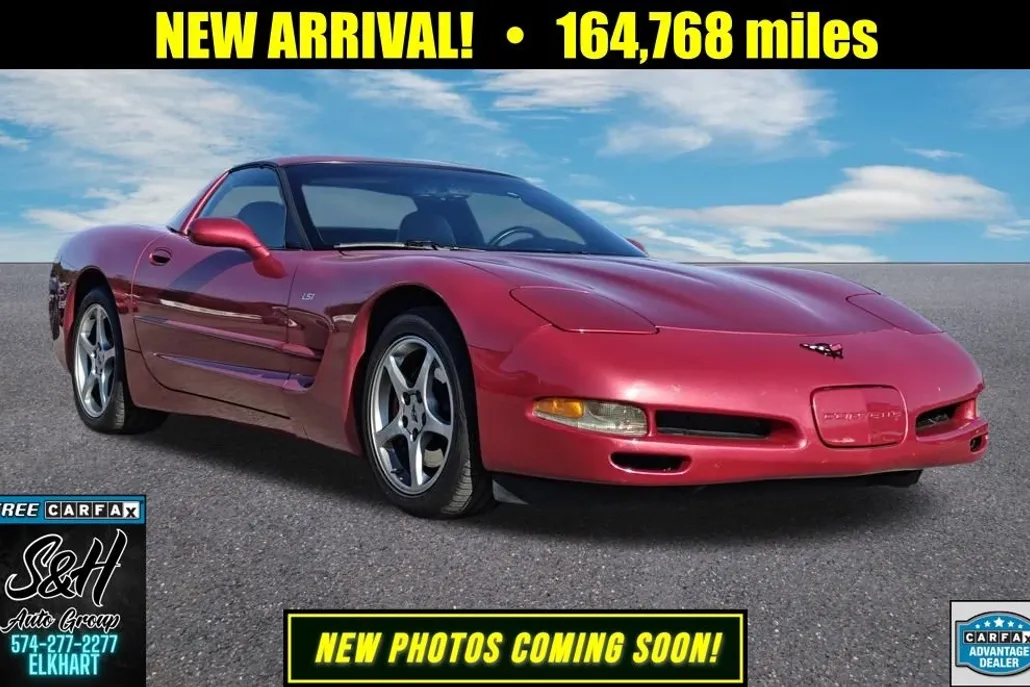 2002 Chevrolet Corvette Base photo 1