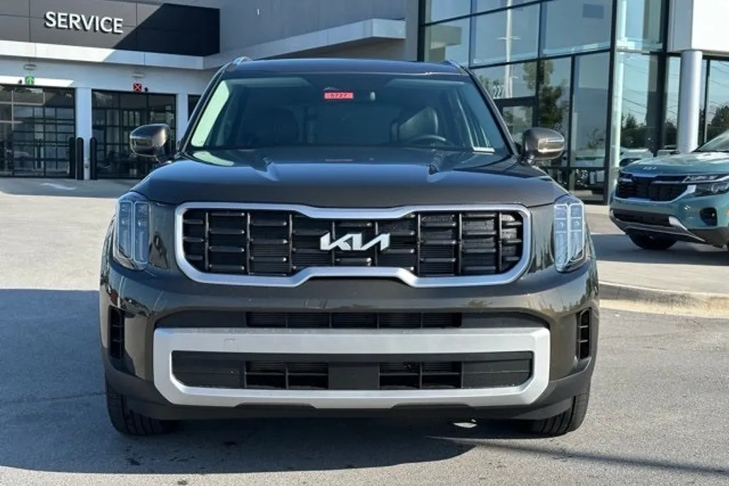 2025 Kia Telluride S photo 1