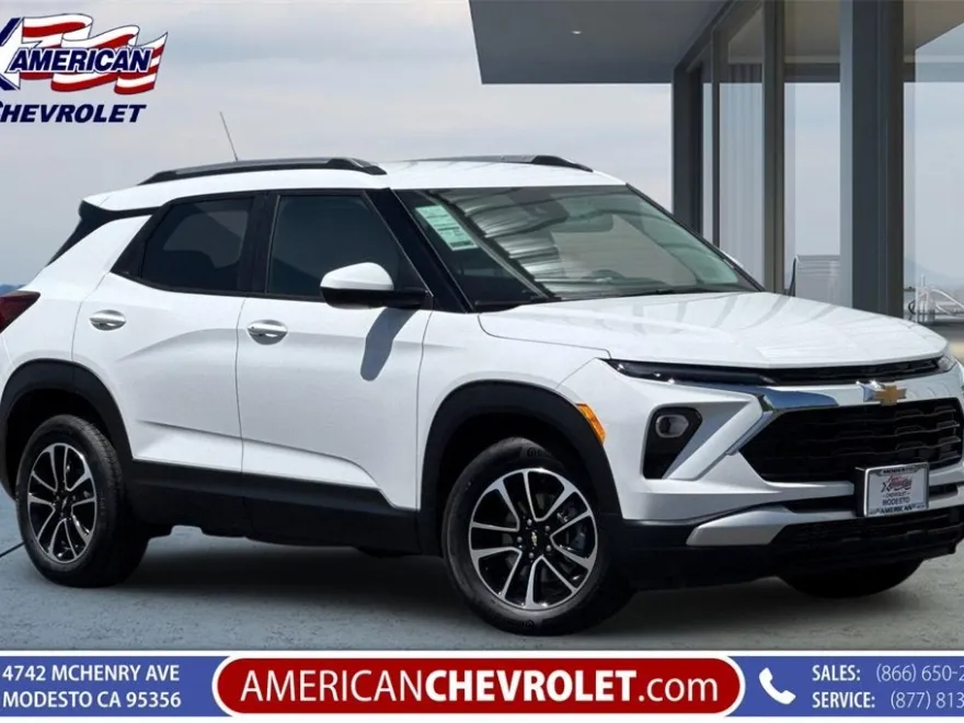 2025 Chevrolet Trailblazer LT photo 1