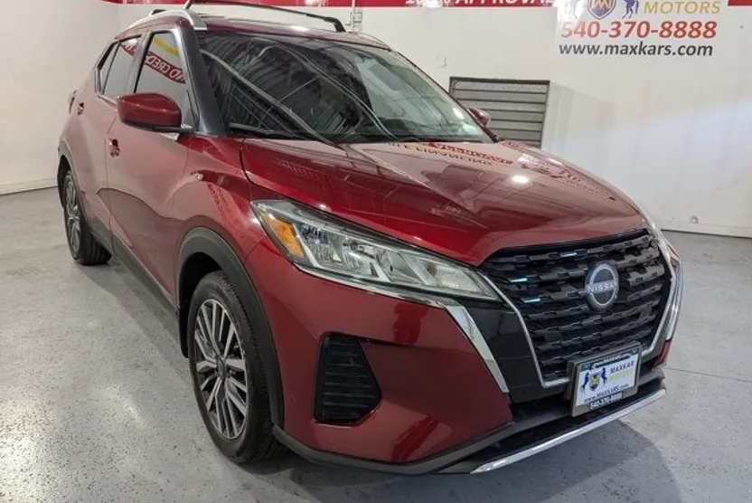2024 Nissan Kicks SV photo 1