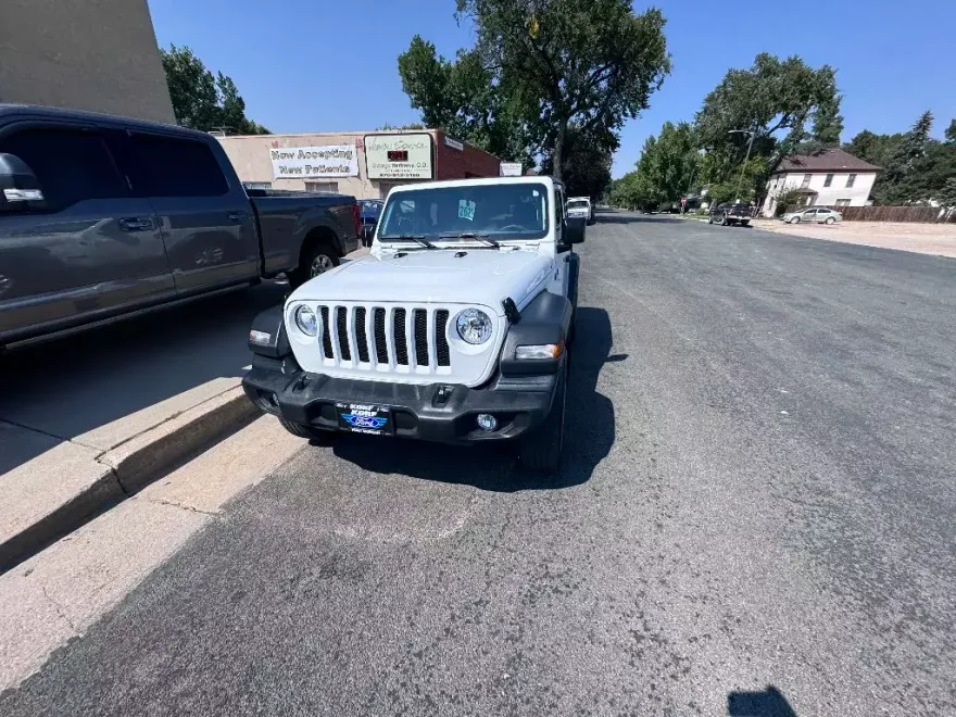 2023 Jeep Wrangler Sport S photo 1