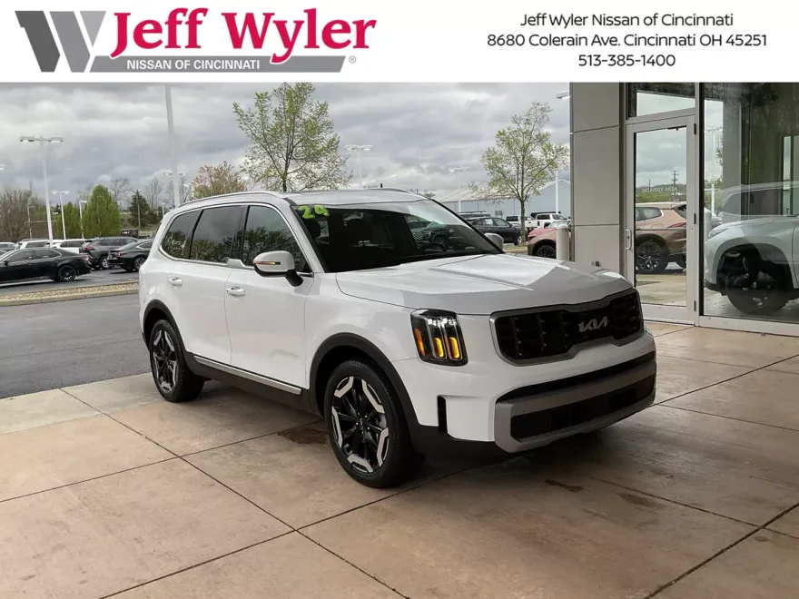 2024 Kia Telluride S photo 1