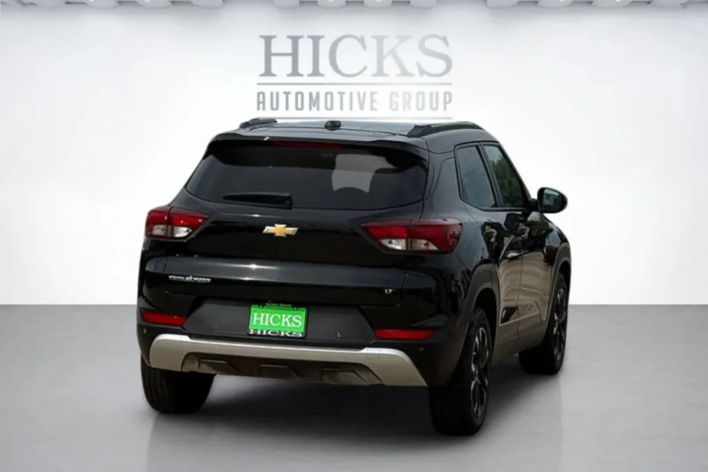 2022 Chevrolet Trailblazer LT photo 1