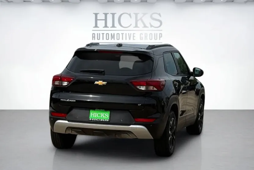 2022 Chevrolet Trailblazer LT photo 1