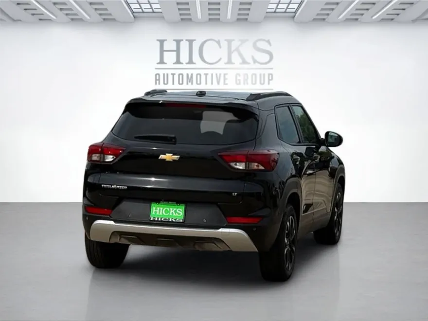2022 Chevrolet Trailblazer LT photo 1