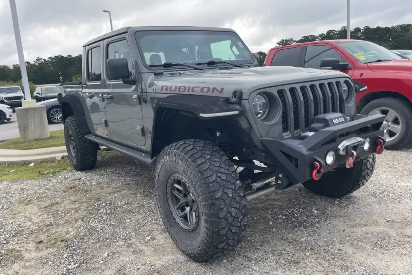 2020 Jeep Gladiator Rubicon photo 1