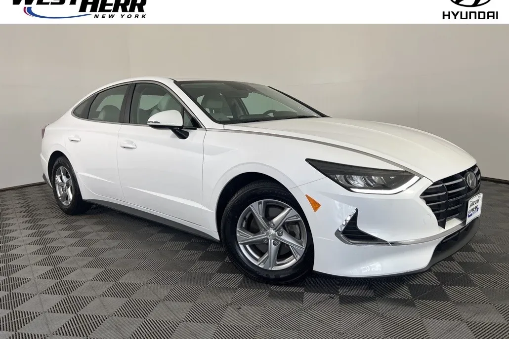 2023 Hyundai Sonata SE photo 1