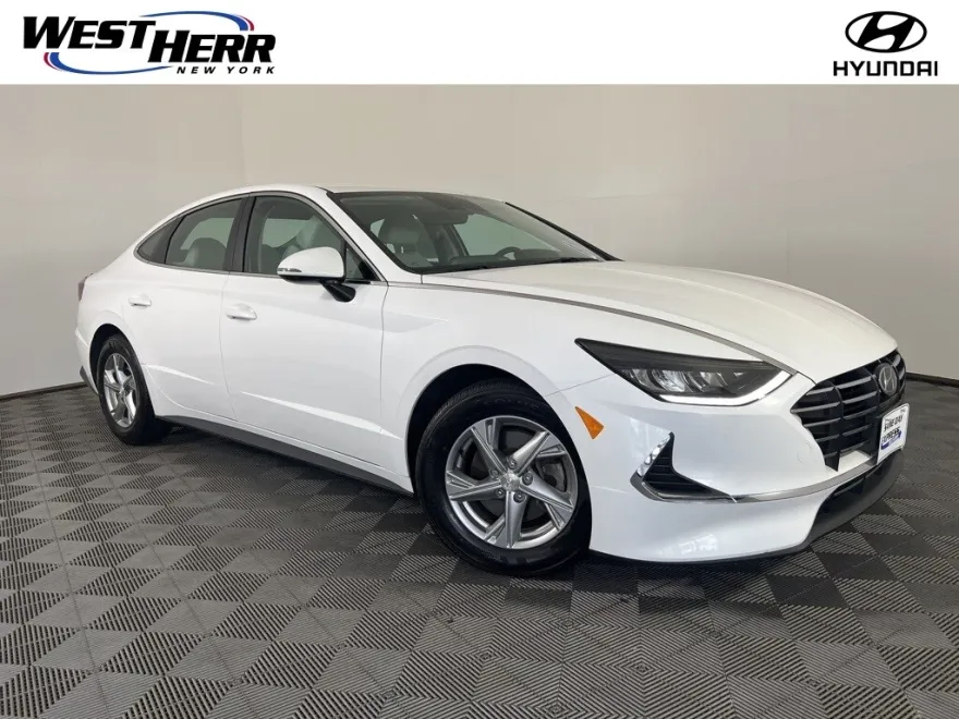 2023 Hyundai Sonata SE photo 1