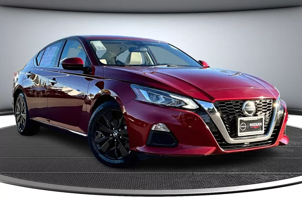 2021 Nissan Altima 2.5 SV photo 1