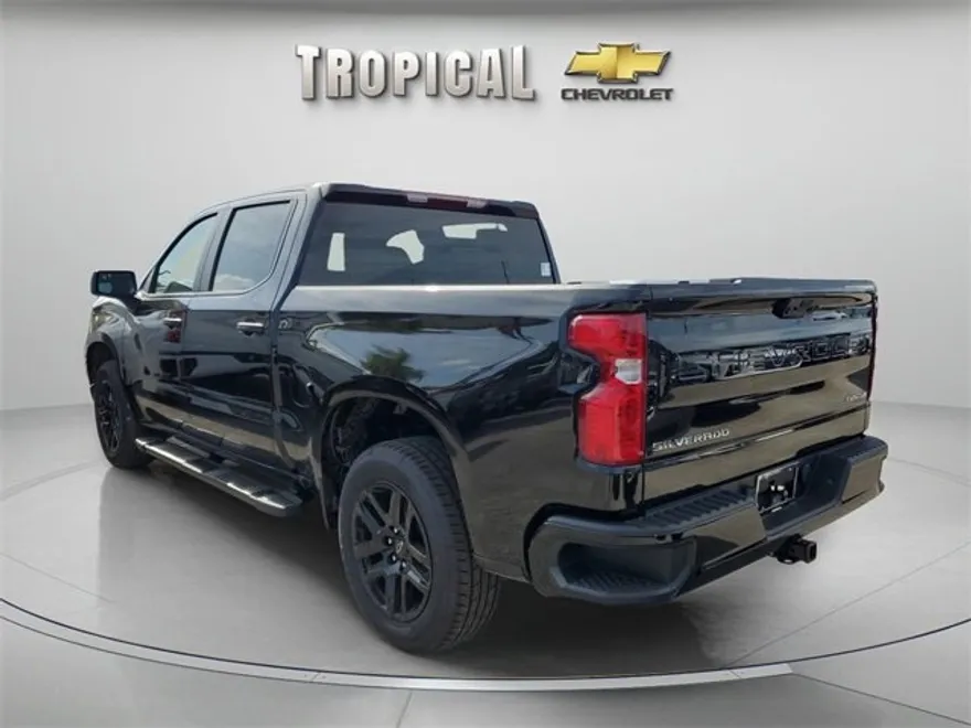 2026 Chevrolet Silverado 1500 Custom photo 1