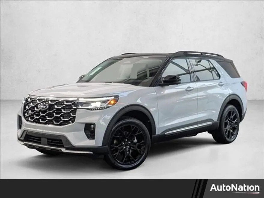 2025 Ford Explorer Platinum photo 1
