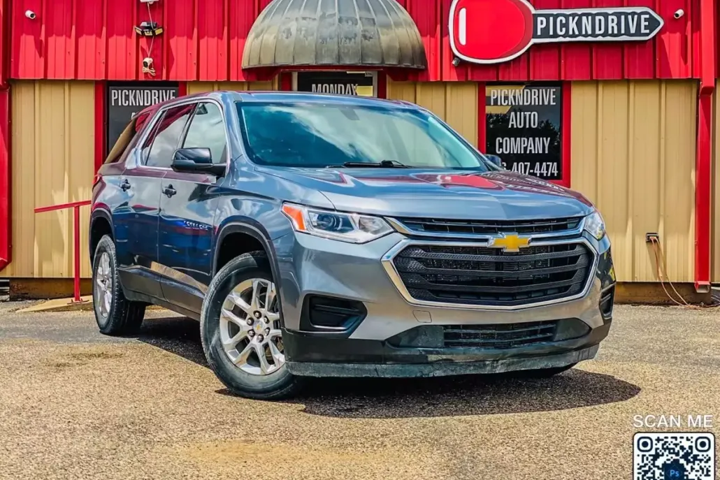 2021 Chevrolet Traverse LS photo 1