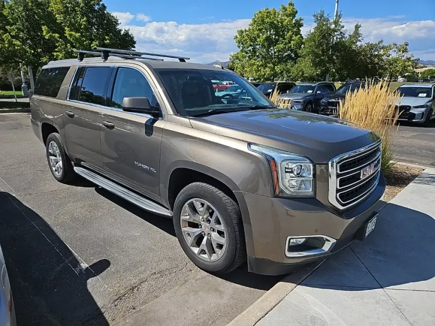 2016 Gmc Yukon XL SLT photo 1