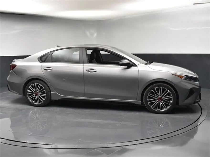 2024 Kia Forte GT photo 1
