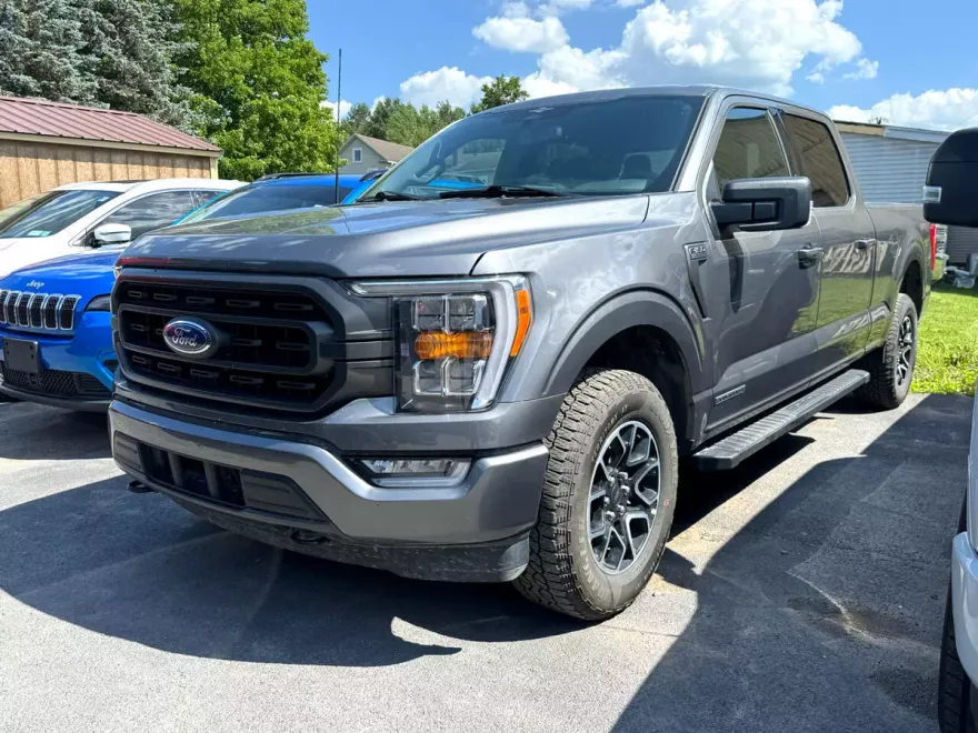 2023 Ford F-150 XLT photo 1