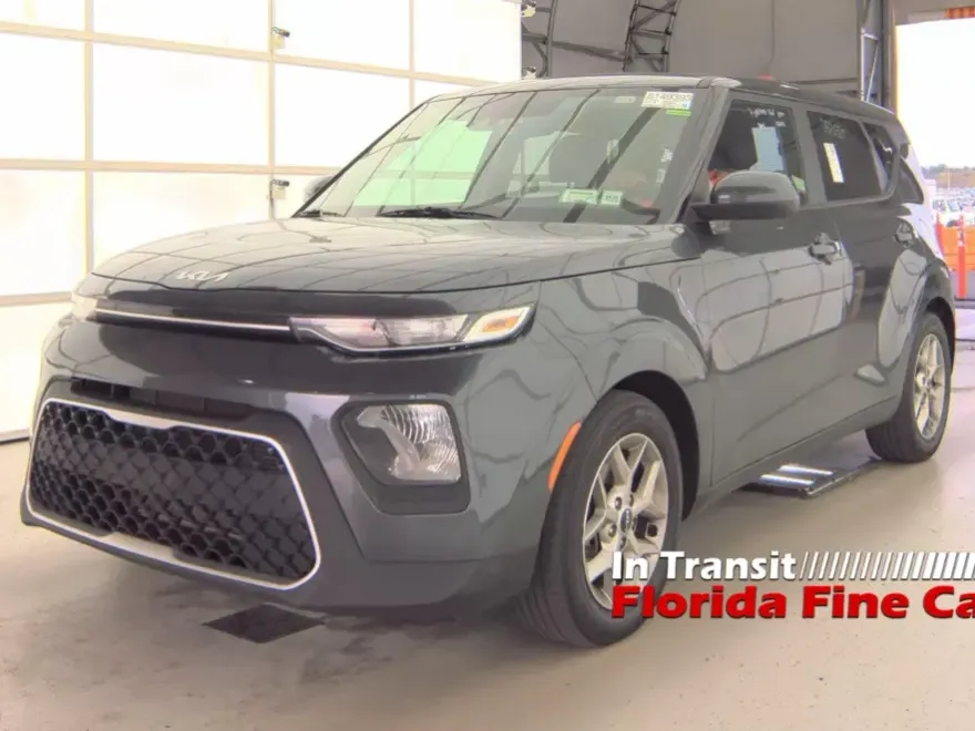 2022 Kia Soul LX S X-Line photo 1