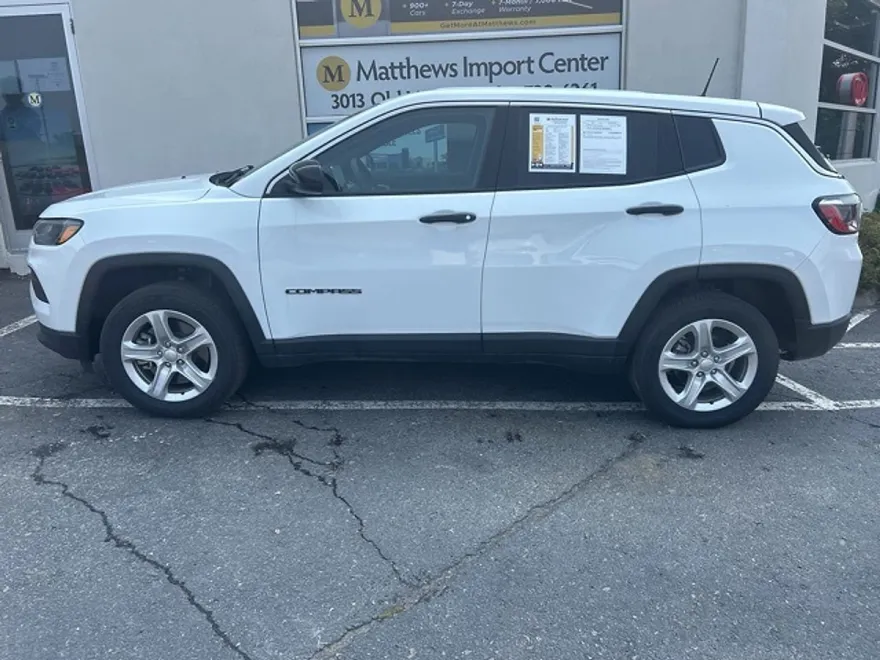 2024 Jeep Compass Sport photo 1