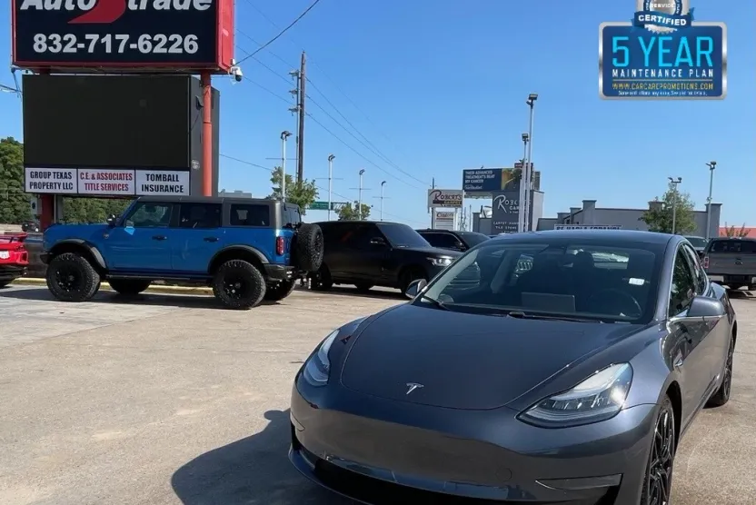 2019 Tesla Model 3 Long Range photo 1