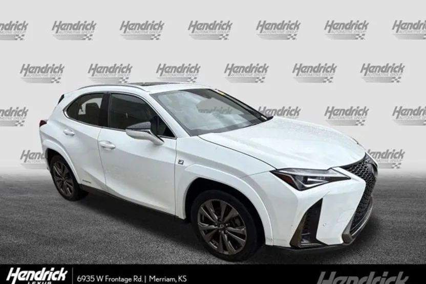 2022 Lexus UX 250h F SPORT photo 1