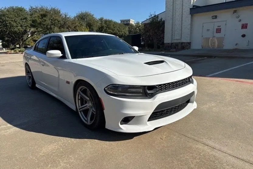 2019 Dodge Charger R/T Scat Pack photo 1