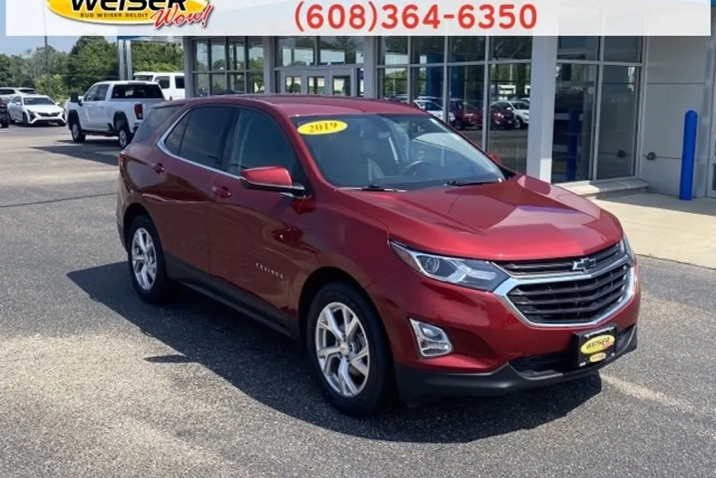 2019 Chevrolet Equinox LT photo 1