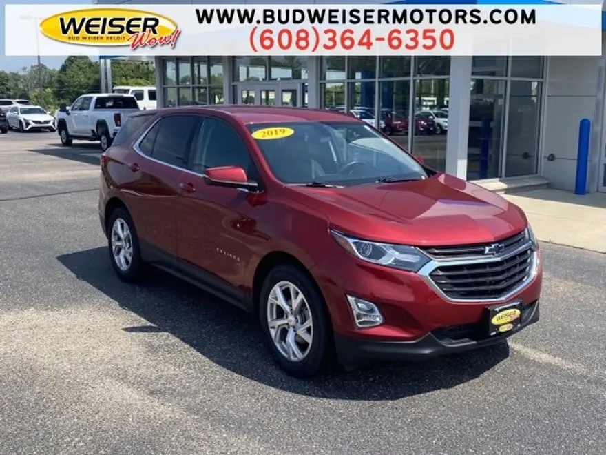2019 Chevrolet Equinox LT photo 1