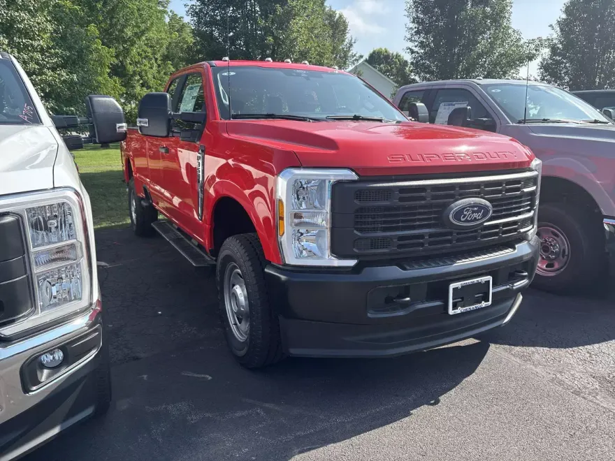 2025 Ford F-250 XL photo 1