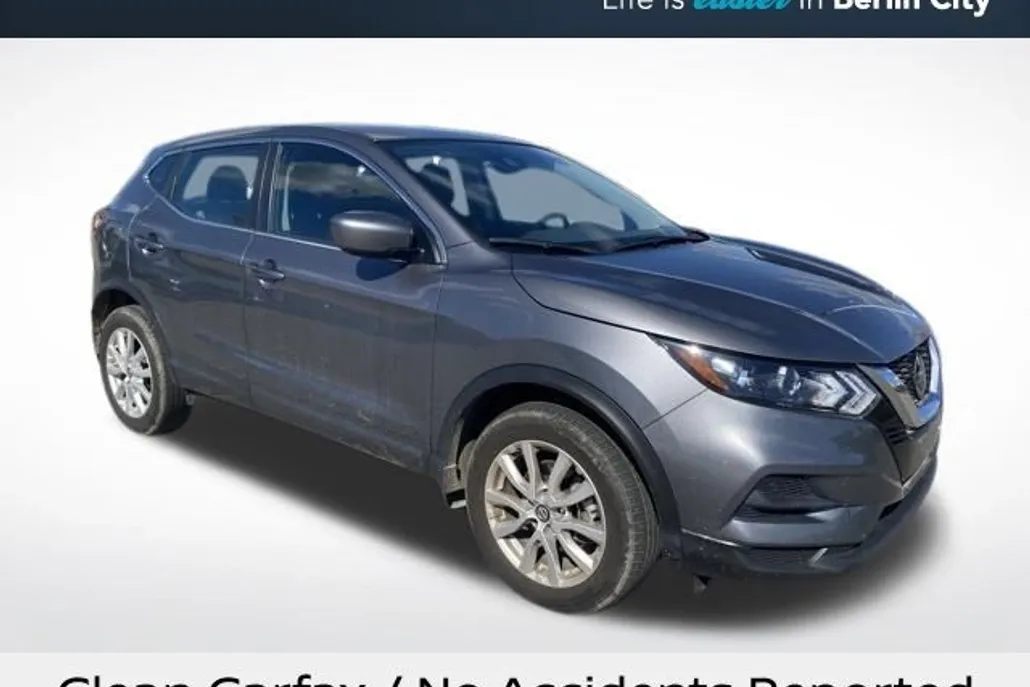 2022 Nissan Rogue Sport S photo 1