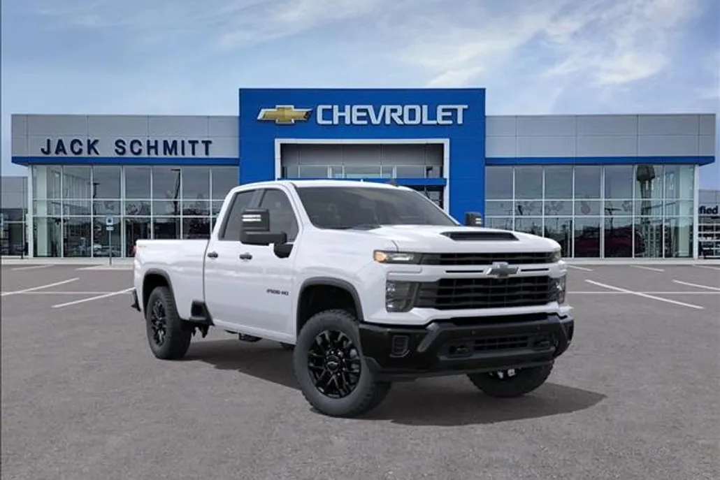 2026 Chevrolet Silverado 2500HD Custom photo 1