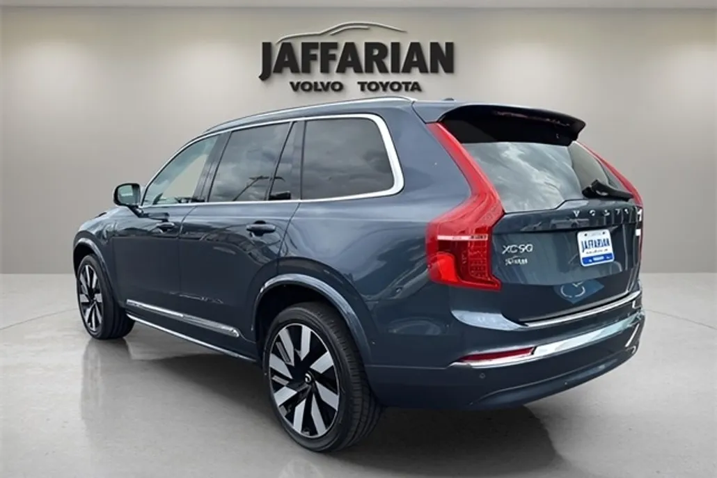 2024 Volvo XC90 Recharge T8 Plus photo 1